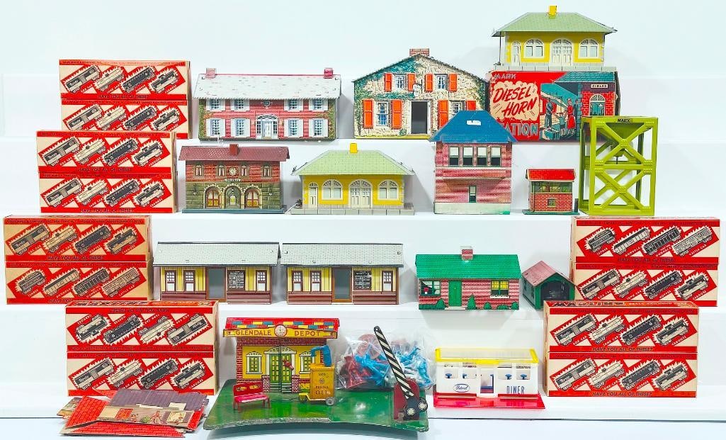 Marx Postwar O Gauge 3582 High Side Gondola Boxed X12 and Twelve (12) Assorted Structures (1 of 9)