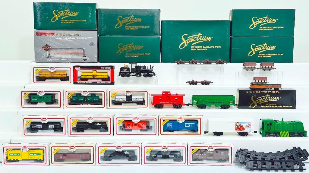 Bachmann Spectrum Modern HO Scale Freight Cars/Engines/Model Power Modern HO Scale Freight Cars (1 of 11)
