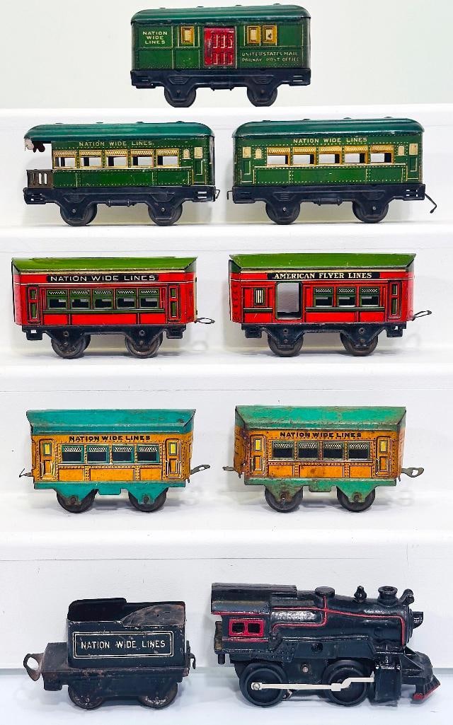 American Flyer Prewar O Gauge Nation Wide Lines Locomotive and Tender with Two (2) Passenger Cars (1 of 6)