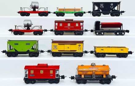 Lionel Prewar O Gauge Eleven (11) Assorted Freight Cars