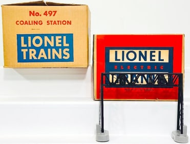 Lionel Postwar O Gauge 497 Coaling Station and 450 Operating Signal Bridge Boxed