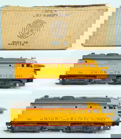Lionel Postwar O Gauge 2023 Union Pacific 2023 A -A Gray Nose Diesel Units Boxed