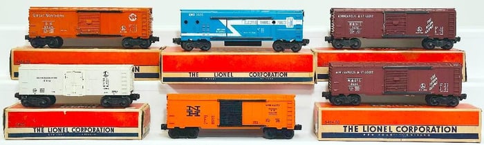 Lionel Postwar O Gauge 6464 Minneapolis and St. Louis Box Car?6472 Refrigerator Car?6464 Minneapolis