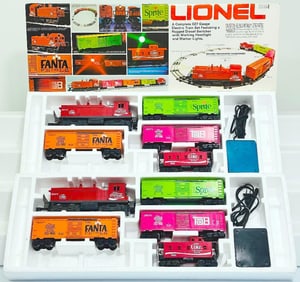 Lionel Modern O Gauge Coca-Cola Freight Set with Coca-Cola Switcher/Four Assorted Coca-Cola Cars