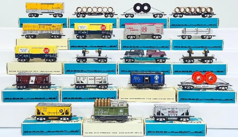 New Marx Modern O Gauge Nineteen (19) Assorted Freight Cars Boxed