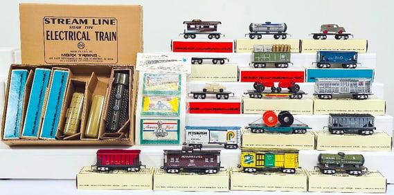 New Marx Modern O Gauge Sixteen (16) Assorted Freight Cars Boxed