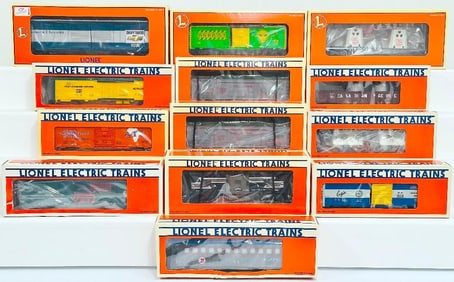 Lionel Modern O Gauge Thirteen (13) Assorted Freight Cars Boxed