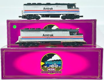 MTH Modern O Gauge EMD Amtrak F40PH Diesel No. 300/EMD Amtrak F40PH Diesel No. 305 Boxed