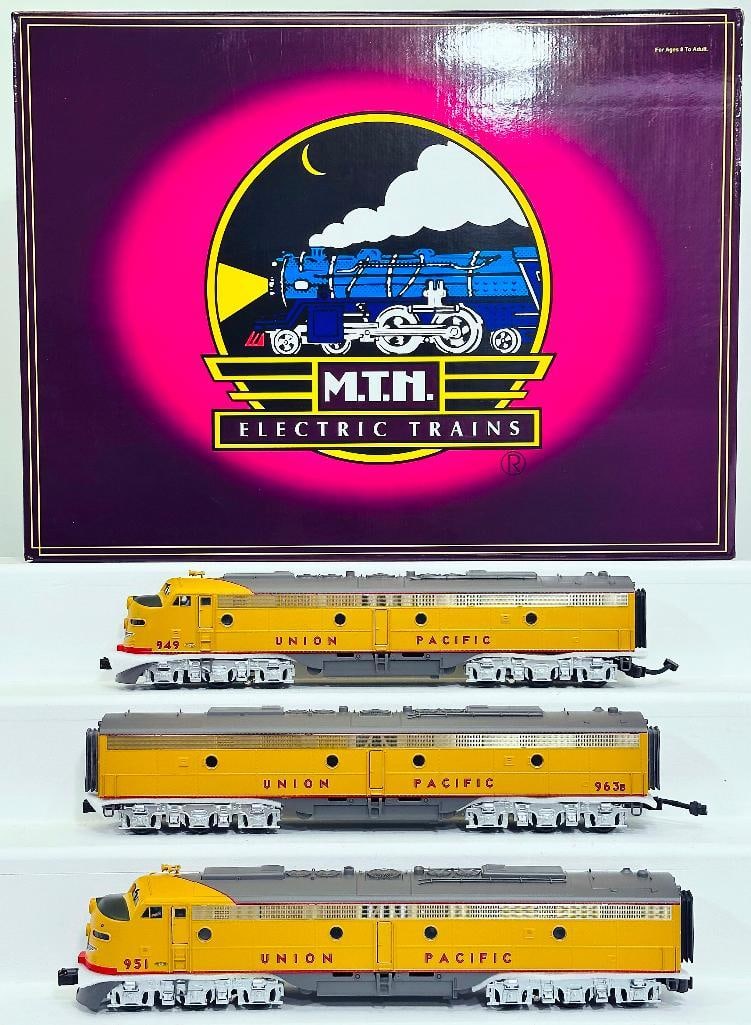 MTH Modern O Gauge Union Pacific EMD E - 8 A - B - A Diesel Set with PS 1.0 Boxed (1 of 7)
