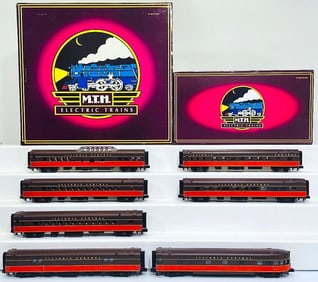 MTH Modern O Gauge Illinois Central 5 - Car 70 foot Streamlined Passenger Set with smooth sides
