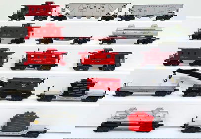 Lionel Postwar O Gauge Fourteen (14) Assorted Freight Cars