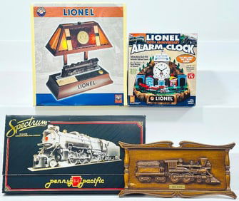 Lionel Modern Electric Lamp with Steam Locomotive 700E Featured Boxed