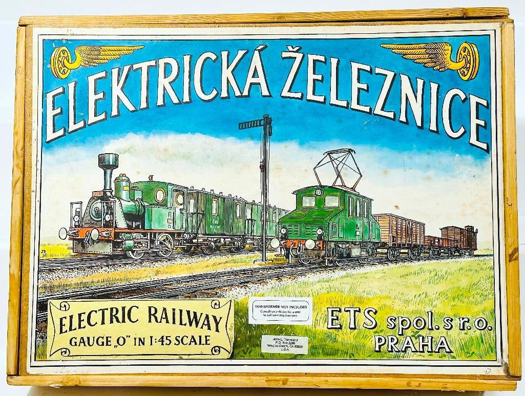 ETS Postwar O Gauge 200.001 Steam Locomotive with Four (4) Freight Cars (1 of 4)