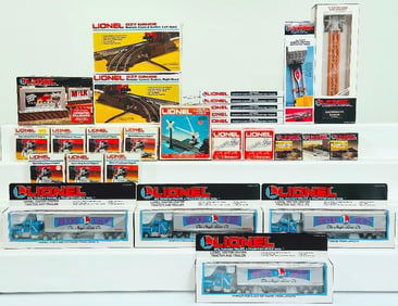 Lionel Modern O Gauge Assorted Accessories and Tractors and Trailers Boxed