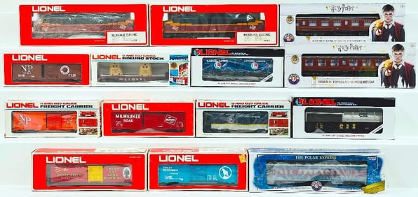 Lionel Modern O Gauge Milwaukee Electric X2/Dementors Coach with Sounds/Hogwarts Add-On Coach