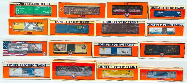 Lionel Modern O Gauge Sixteen (16) Assorted Freight Cars Boxed
