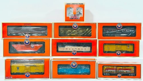 Lionel Modern O Gauge Nine (9) Assorted Freight Cars and Bugs and Daffy Hand Car Boxed