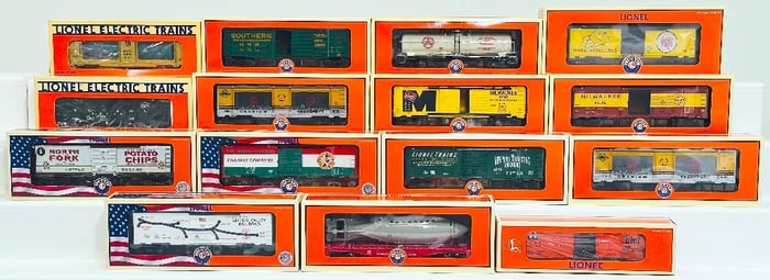 Lionel Modern O Gauge Fifteen (15) Assorted Freight Cars Boxed