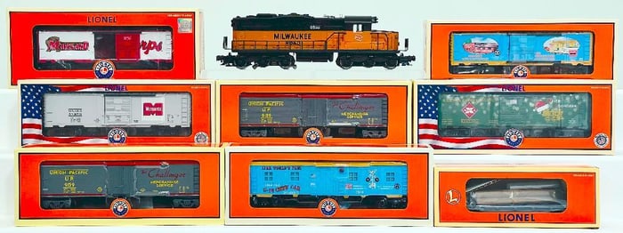 Lionel Modern O Gauge 8855 Milwaukee Road Switcher and Eight (8) Assorted Freight Cars Boxed