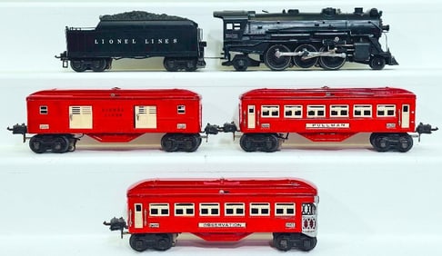 Lionel Prewar O Gauge 225E Black Locomotive with 2224W Black Tender and 2600?2601?2602 two-tone Cars