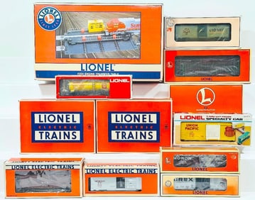 Lionel Modern O Gauge 350 Replica Engine Transfer Table and Assorted Freight Cars