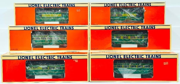 Lionel Modern O Gauge Six (6) Assorted Northern Pacific Passenger Cars