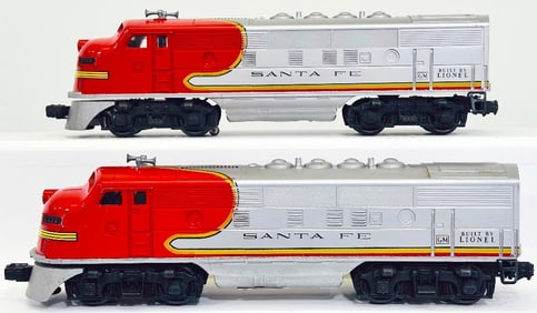 Lionel Postwar O Gauge Santa Fe 2383 A - A Diesel Units