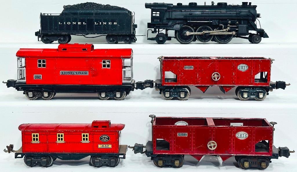 Lionel Prewar O Gauge 224 Steam Locomotive and 2224W Tender with Four (4) Assorted Freight Cars (1 of 6)