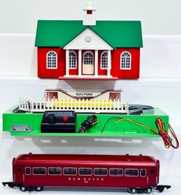 American Flyer Postwar S Gauge No. 766 Animated Station Platform and Car and No. 167 Town Hall