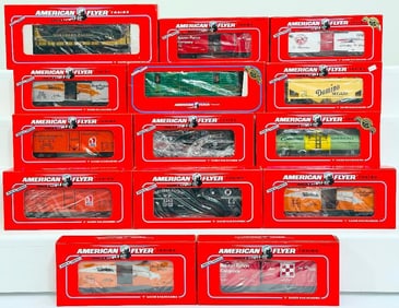 American Flyer Lionel Modern S Gauge Northern Pacific GP-9 Diesel Engine/ 13 Assorted Freight Cars
