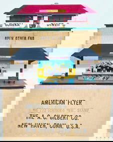 American Flyer Postwar S Gauge 275 red Diner and 272 Station and Newsstand