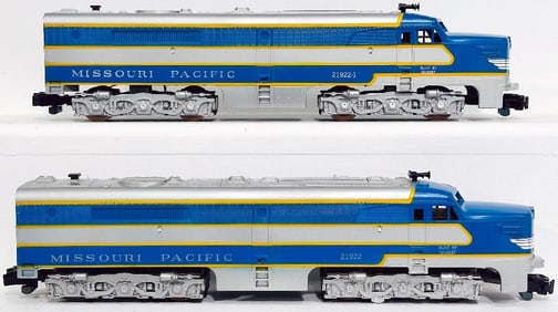American Flyer Postwar S Gauge Missouri Pacific 21922 and 21922 - 1 A - A Diesel Alco Units