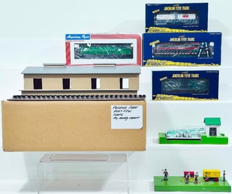 American Flyer Lionel Modern S Gauge FFW 2007 Fruit Packing Shed Banquet Centerpiece, Two (2) Diesel