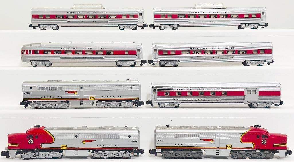 American Flyer Postwar S Gauge 470-471-472 Santa Fe ABA Alco Diesel Units/ 5 Assorted Passenger Cars: American Flyer Postwar S Gauge Set with 470 - 471 - 472 Santa Fe ABA Alco Diesel Units and Five (5) Assorted Red Striped Window Passenger Cars, with the 470 - 471 - 472 ABA, each in C7 plus or better.