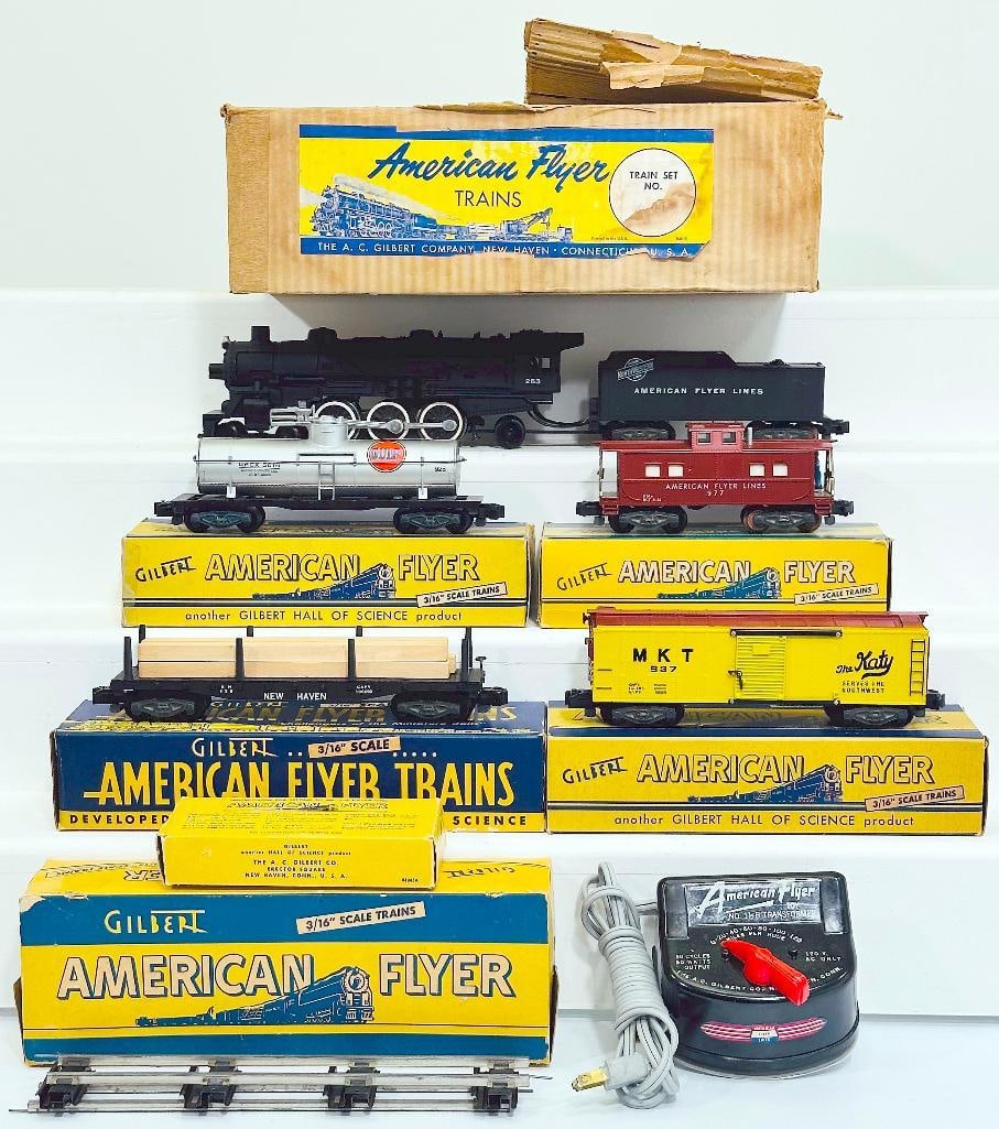 American Flyer Postwar S Gauge Set No. 5620T The New Mountaineer Freight Set from 1956 Boxed (1 of 9)