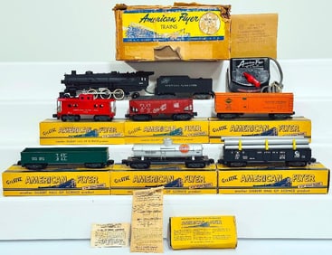 American Flyer Postwar S Gauge 283 Chicago Northwestern Locomotive and Tender/Assorted Freight Cars