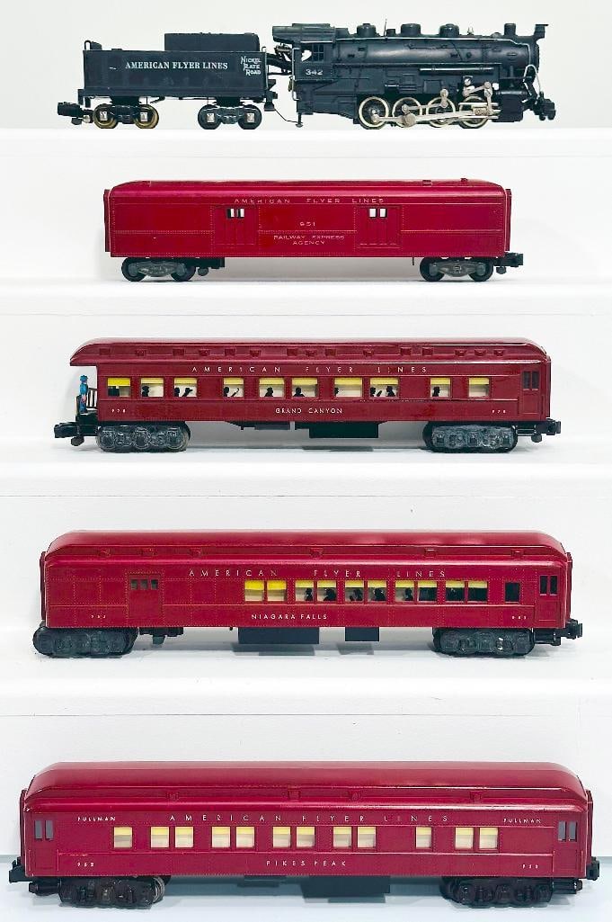American Flyer Postwar S Gauge 342 Nickel Plate Road Locomotive and Tender/ 952-953-978-951 Cars (1 of 9)