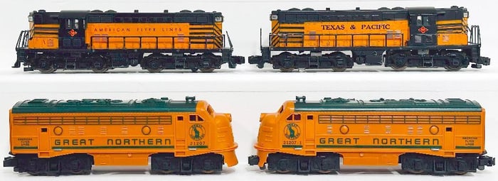 American Flyer Postwar S Gauge 21831 T&P Diesel Switcher X2/ 21027 and 21027-1 Great Northern Diesel