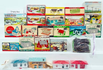 Bachmann Plasticville Postwar and Modern Nineteen (19) Assorted Kits Boxed and some Unboxed