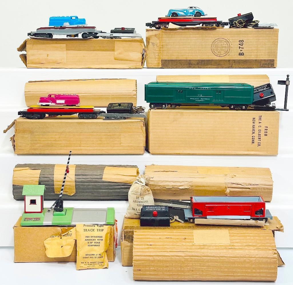 American Flyer Postwar S Gauge 592A Crossing Gate Boxed/915 Auto Unloading Car Boxed/715 Car Boxed (1 of 8)