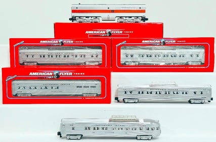 American Flyer Lionel Modern S Gauge Western Pacific B Unit with Rail Sounds and Five Assorted WP Ca