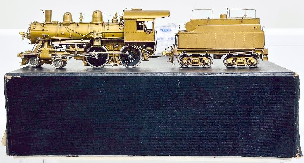 Hallmark Models Brass HO Scale Frisco 182 - 187 Class 4 - 4 - 0 Locomotive and Tender Boxed: Hallmark Models Brass HO Scale Frisco 182 - 187 Class 4 - 4 - 0 Locomotive and Tender Boxed, in C7 or better and with its original box. This item does not operate.