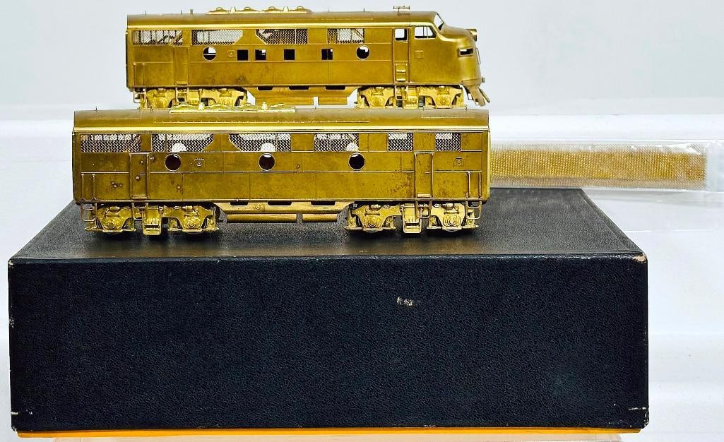 Nickel Plate Products Brass HO Scale EMD Phase II F - 3 Diesel Boxed (1 of 9)