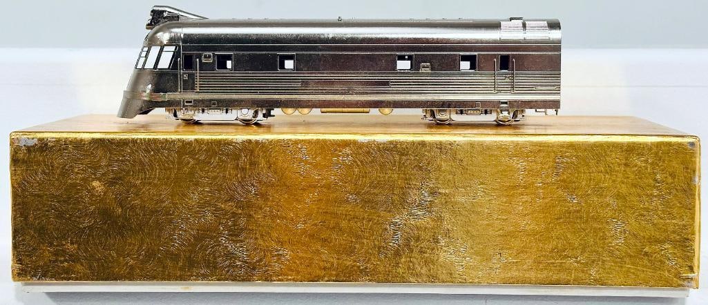 Oriental Limited Brass HO Scale CB&Q EA Pass. Locomotive Boxed (1 of 8)