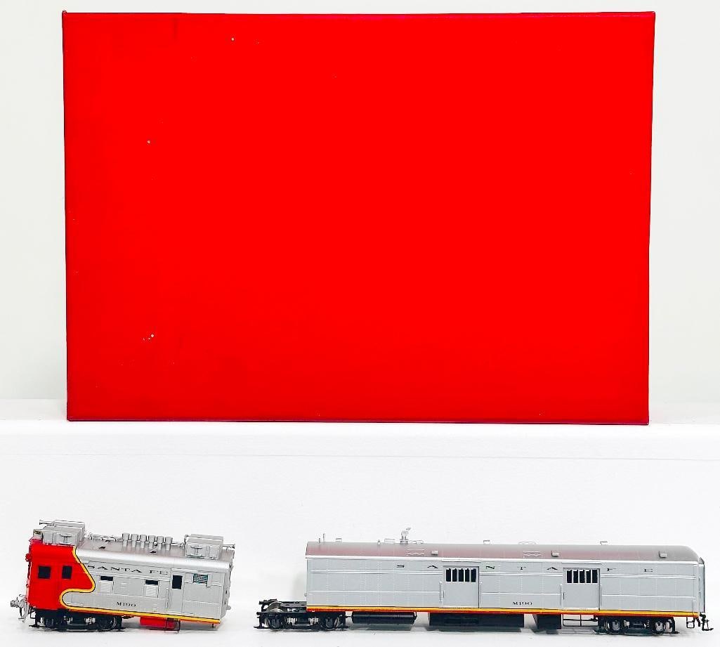 Key Imports Brass HO Scale Santa Fe M- 190 Articulated Motor Car late version Boxed: Key Imports Brass HO Scale Santa Fe M- 190 Articulated Motor Car late version Boxed, in C7 plus or better and with its original box. This piece is operational.