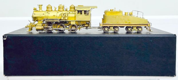Hallmark Models Dongjin Brass HO Scale Texas and Pacific 0 - 6 - 0 Switcher Boxed