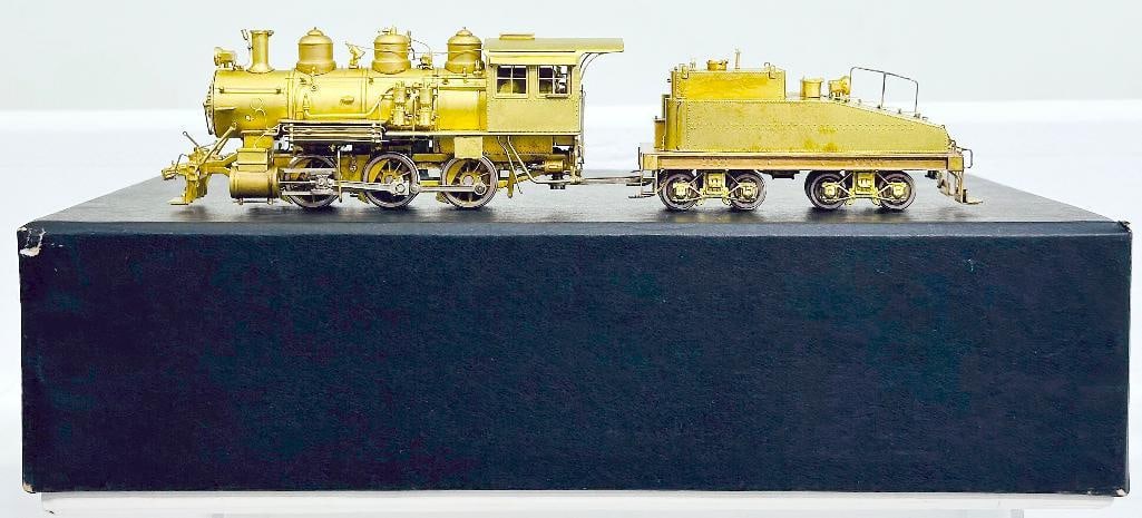 Hallmark Models Dongjin Brass HO Scale Texas and Pacific 0 - 6 - 0 Switcher Boxed (1 of 8)