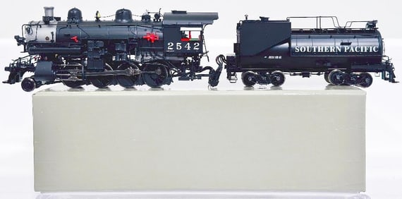 Challenger Imports Brass HO Scale Southern Pacific Class C - 9 2-8-0 Locomotive and Tender Boxed