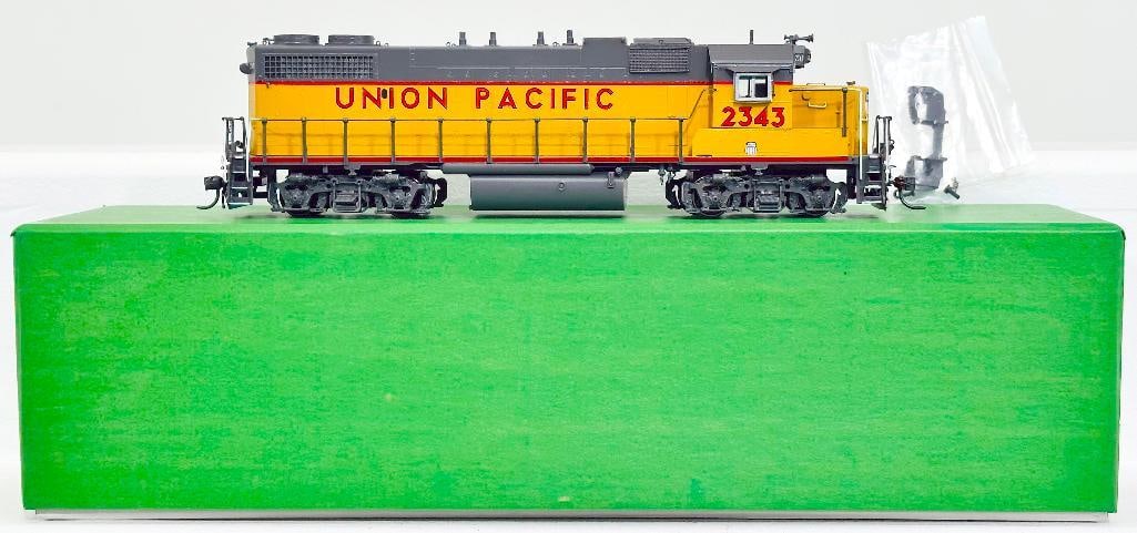 Overland Models Ajin Precision Brass HO Scale Union Pacific EMD GP 38 - 2 Switcher Boxed (1 of 9)