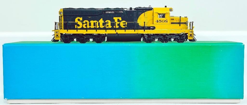 Overland Models Ajin Precision Brass HO Scale Santa Fe SD 24 Boxed (1 of 8)